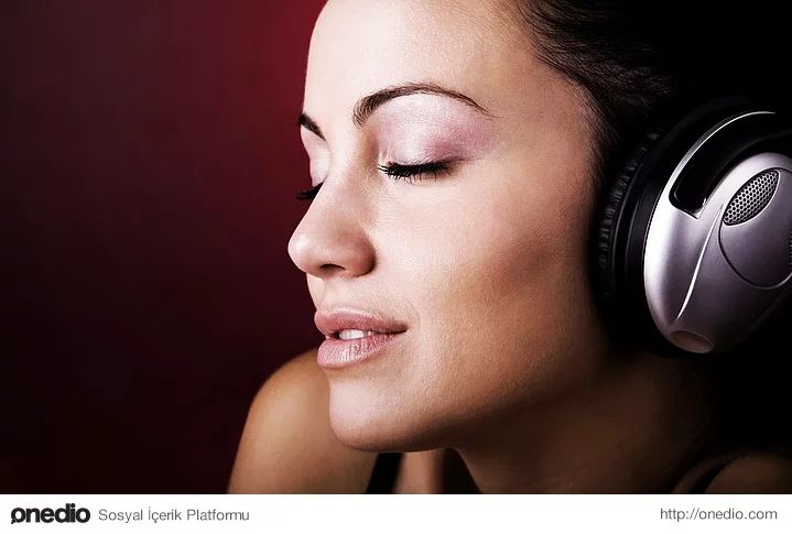 4. Müzik; kronik ağrıları %20, depresyonu %25 azaltmaktadır