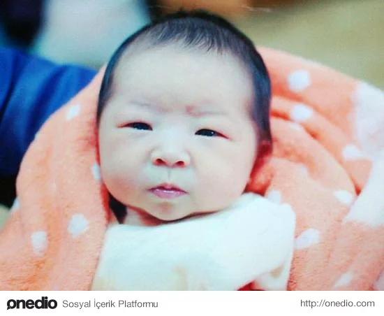 Çin'de bebekler doğduklarında 1 yaşında sayılıyorlar.