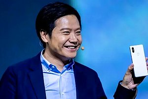 Xiaomi'nin CEO'su Lei Jun'dan İstifa Haberi Geldi:Xiaomi ile Bağımı Koparmıyorum!Xiaomi Group'ta Devam Edecek!